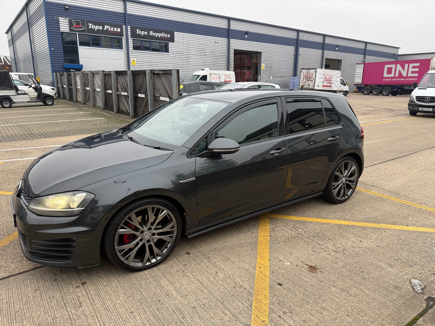 Used Volkswagen Golf 2016 for sale - 77058390: Photo 6