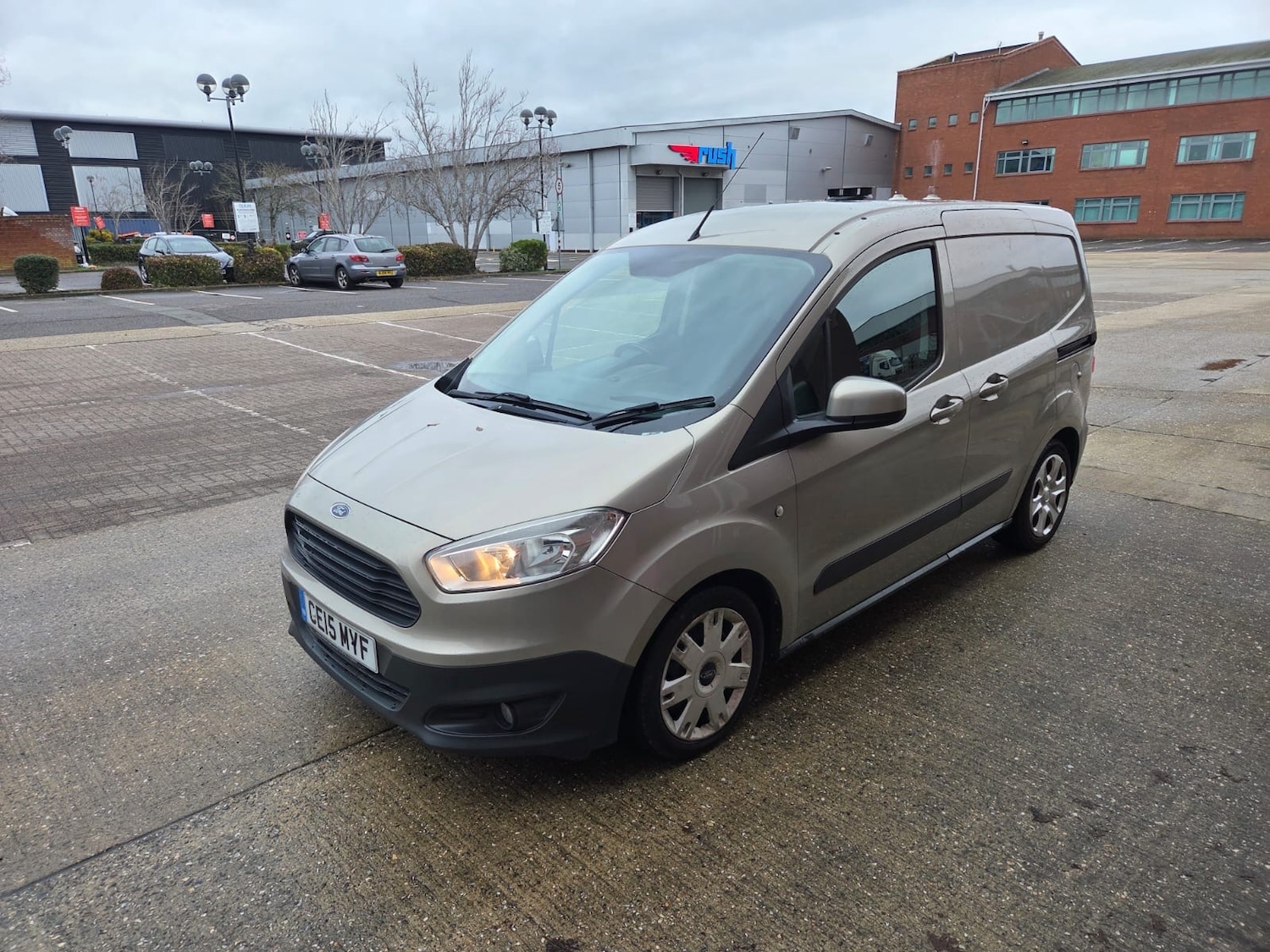 Used Ford Transit Courier 2015 for sale - 76885141: Photo 2