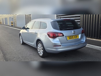 Used Vauxhall Astra 2015 for sale - 79124512: Photo