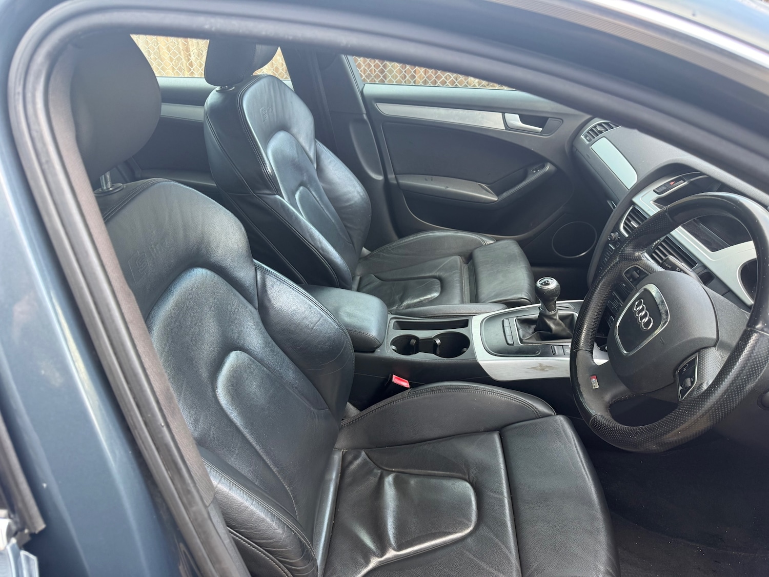 Used Audi A4 2010 for sale - 77384991: Photo 7