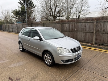 Used Volkswagen Polo 2008 for sale - 76969922: Photo