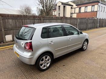 Used Volkswagen Polo 2008 for sale - 76969922: Photo