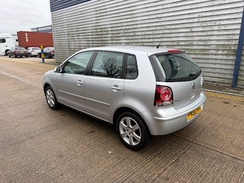 Used Volkswagen Polo 2008 for sale - 76969922: Photo