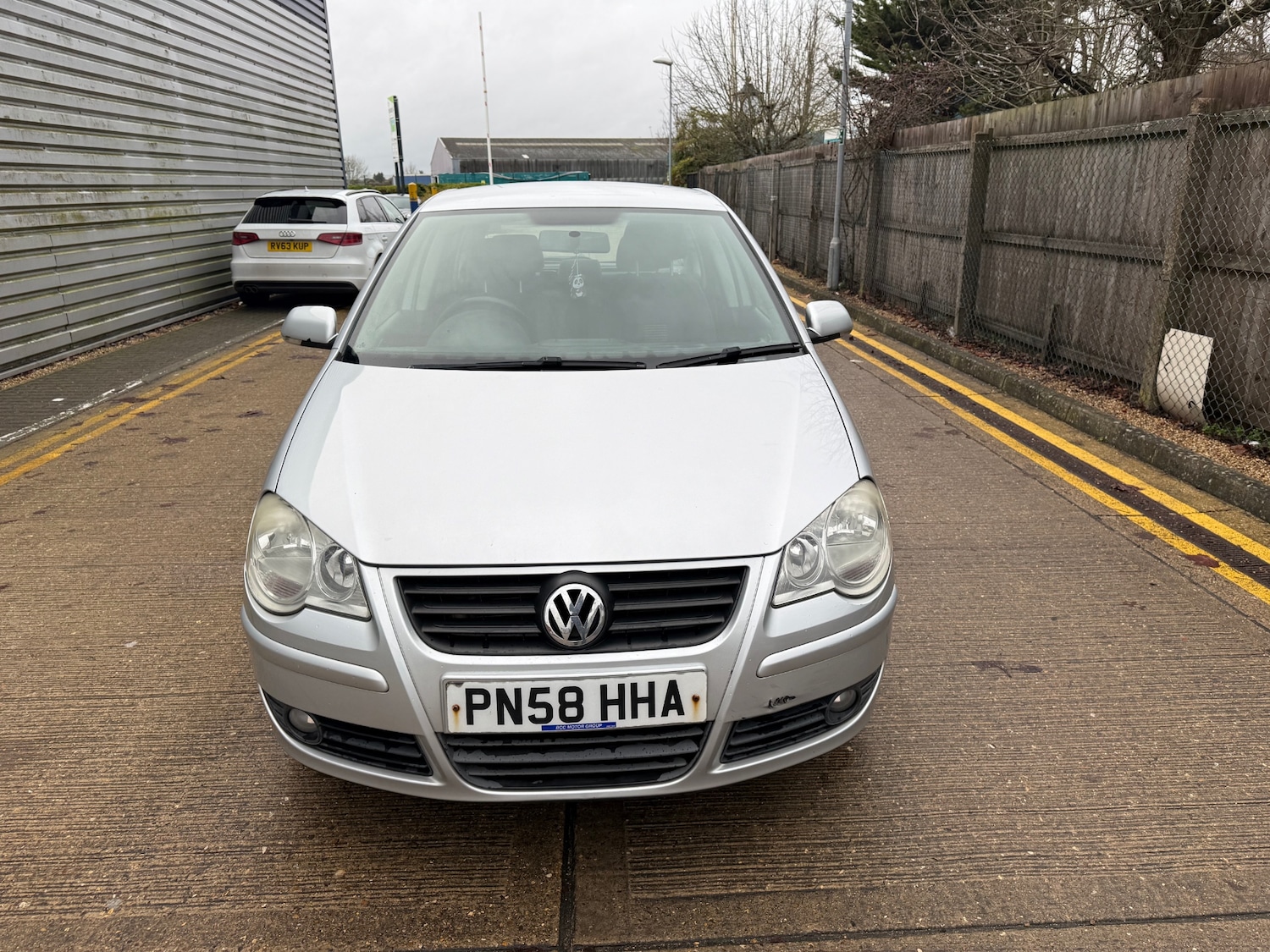 Used Volkswagen Polo 2008 for sale - 76969922: Photo 6