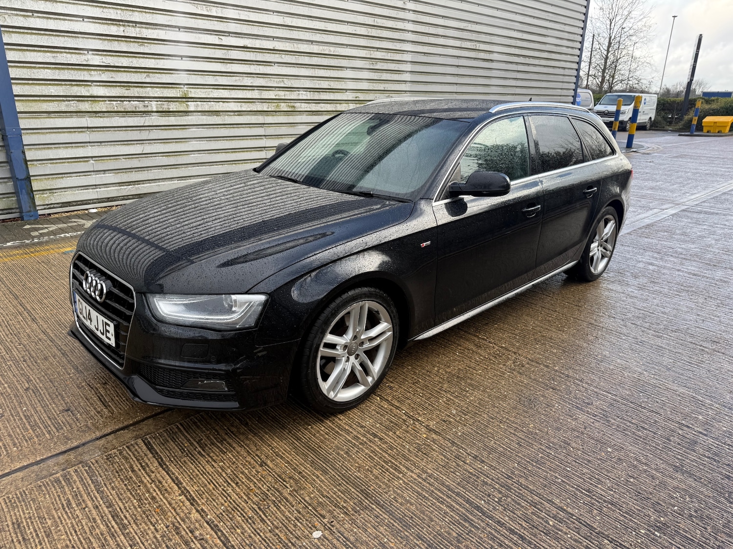 Used Audi A4 2014 for sale - 77385089: Photo 6