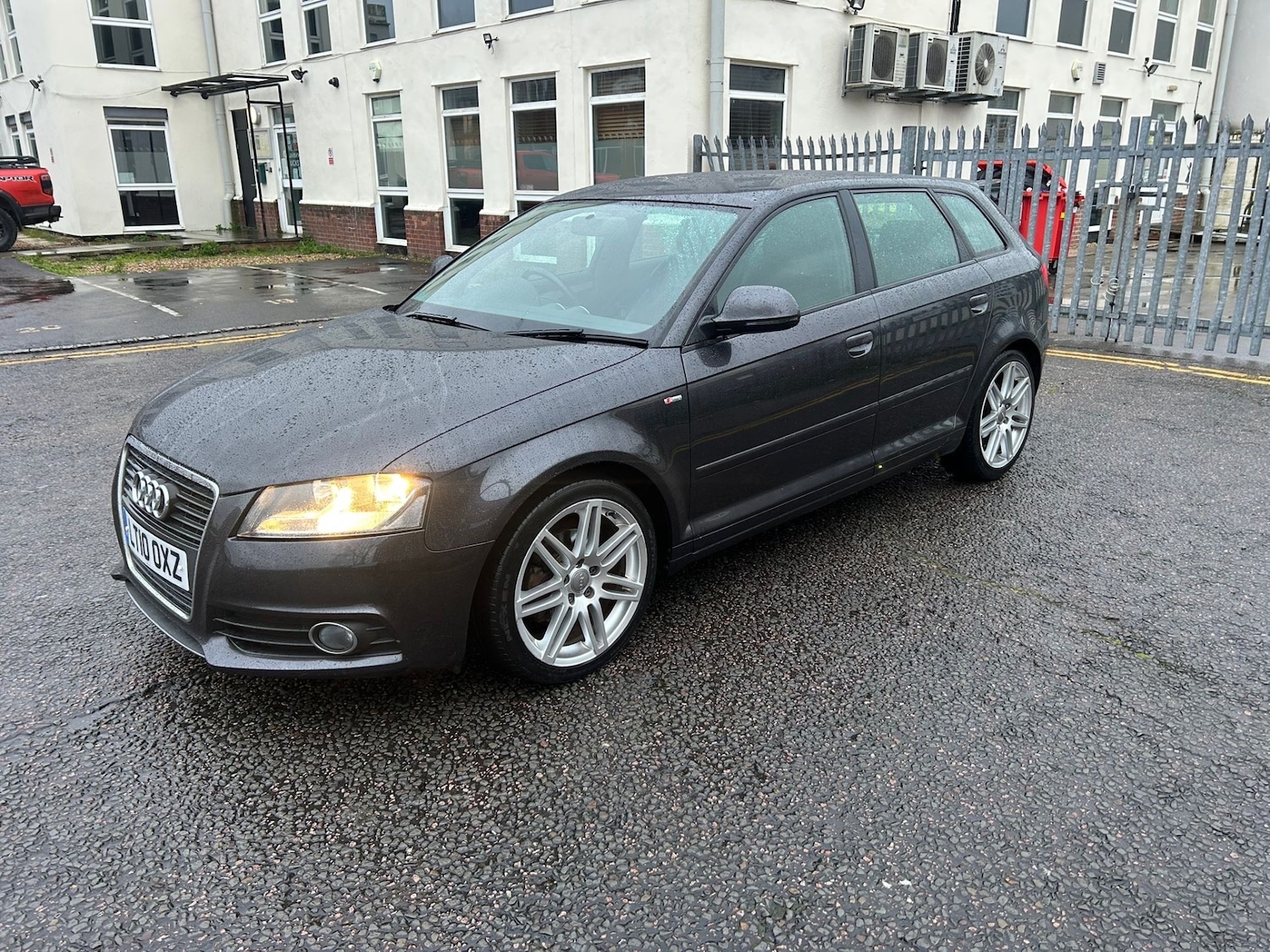 Used Audi A3 2010 for sale - 78062090: Photo 2