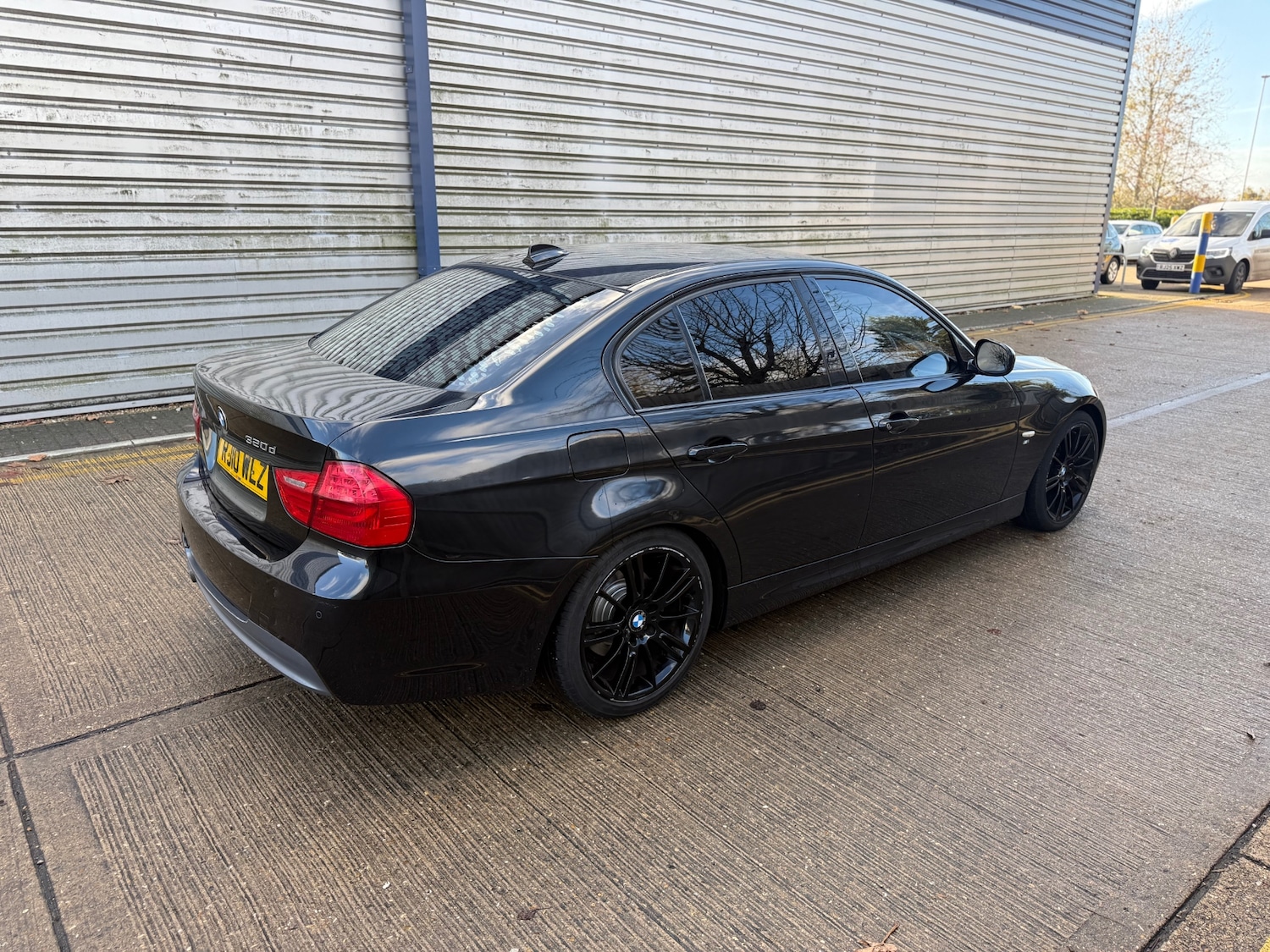 Used BMW 3 Series 2010 for sale - 76884786: Photo 2