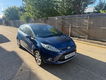 Used Ford Fiesta 2010 for sale - 78888911: Photo