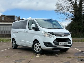 Used Ford Tourneo Custom 2016 for sale - 79867852: Photo