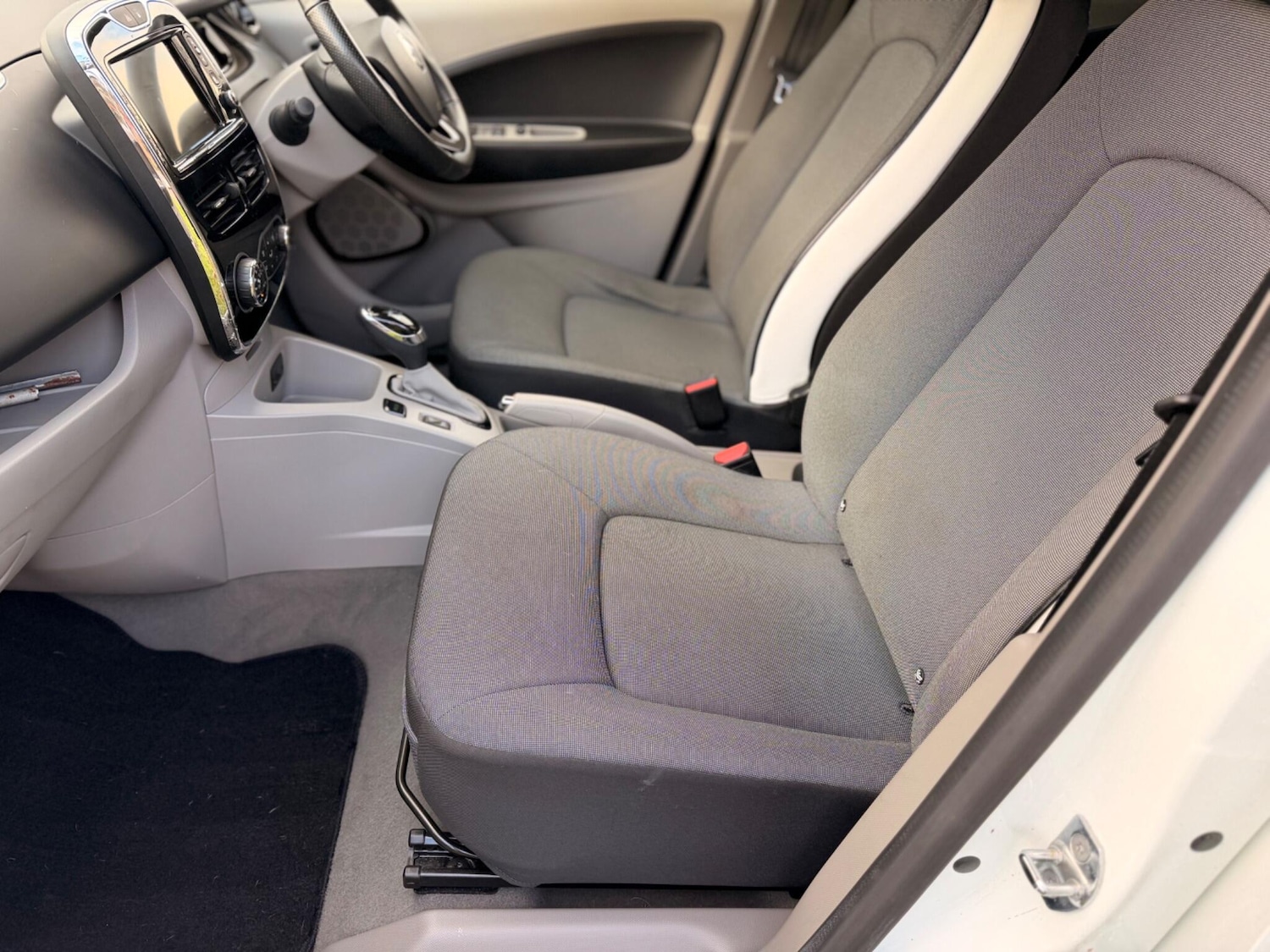 Used Renault Zoe for sale - 77456159: Photo 22