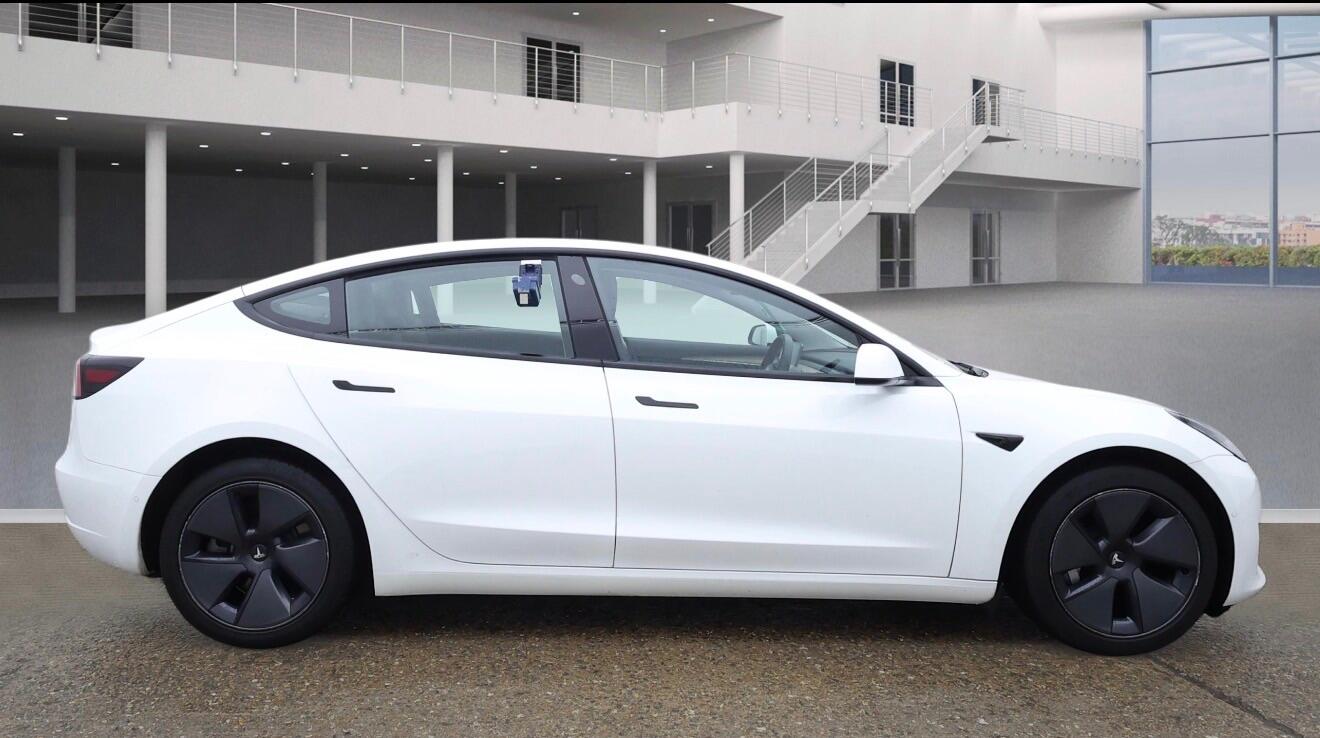 Used Tesla Model 3 2021 for sale - 77560012: Photo 2