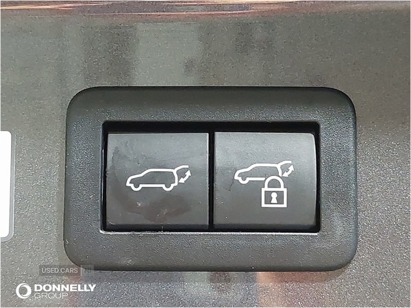 Used Toyota C-HR 2025 for sale - 77970986: Photo 40