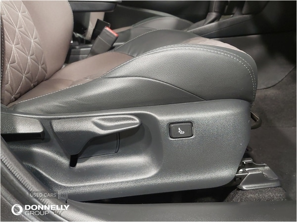 Used Toyota Yaris Cross 2023 for sale - 76659654: Photo 44