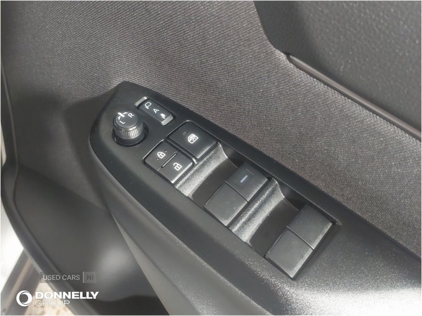 Used Toyota Yaris Cross 2025 for sale - 77613330: Photo 44