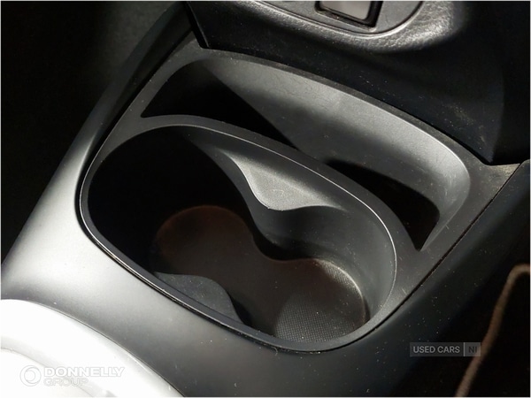 Used Toyota Yaris 2017 for sale - 78186108: Photo 31