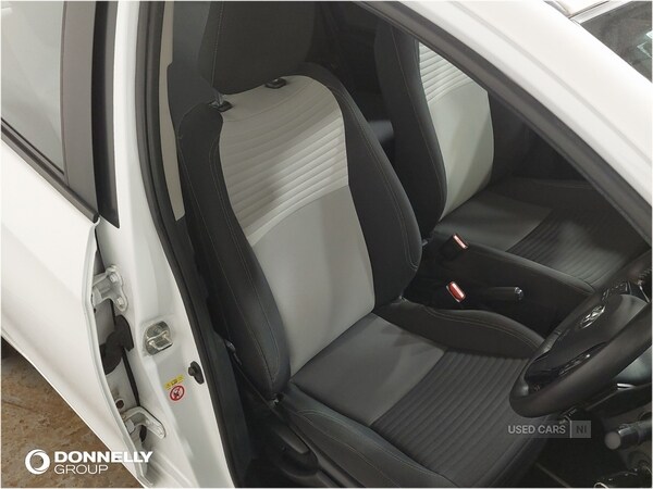 Used Toyota Yaris 2017 for sale - 78186108: Photo 40