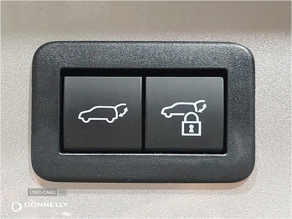 Used Toyota C-HR 2025 for sale - 78008292: Photo 39