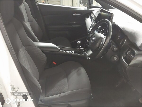 Used Toyota C-HR 2017 for sale - 76308328: Photo 11