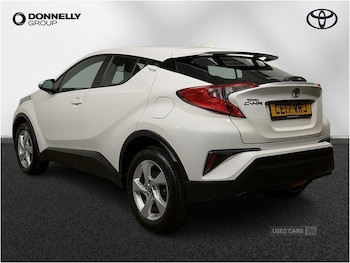 Used Toyota C-HR 2017 for sale - 76308328: Photo 2