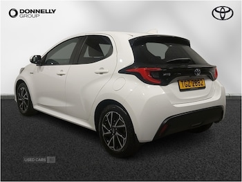 Used Toyota Yaris 2021 for sale - 76284637: Photo 2
