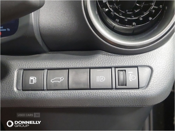 Used Toyota C-HR 2025 for sale - 76702602: Photo 25