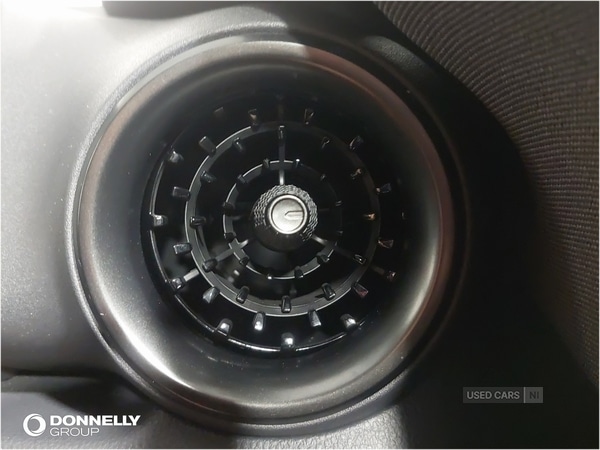 Used Toyota C-HR 2025 for sale - 76702602: Photo 28