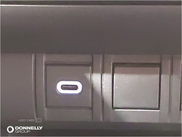 Used Toyota C-HR 2025 for sale - 76702602: Photo 31