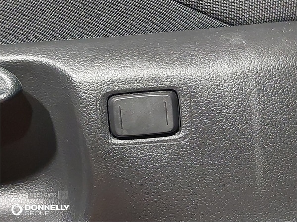 Used Toyota C-HR 2025 for sale - 76702602: Photo 37