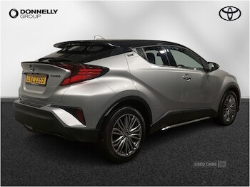 Used Toyota C-HR 2023 for sale - 75564601: Photo