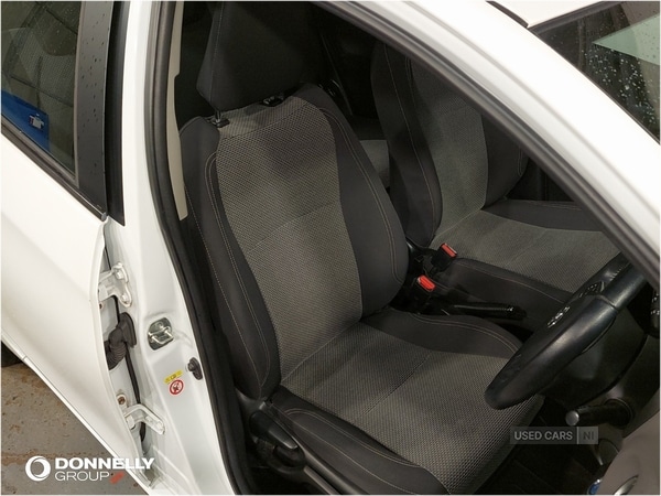 Used Toyota Yaris 2015 for sale - 78205672: Photo 40