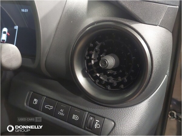 Used Toyota C-HR 2024 for sale - 77238954: Photo 32