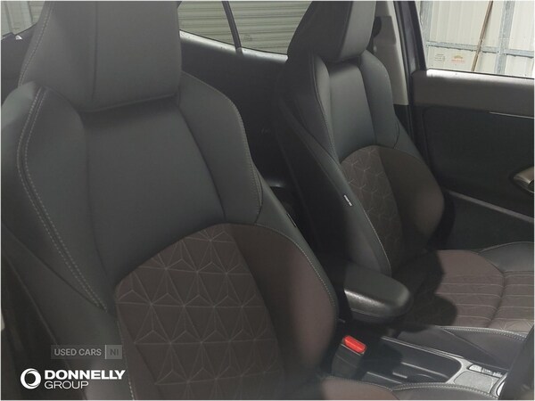 Used Toyota Yaris Cross 2022 for sale - 77230809: Photo 41