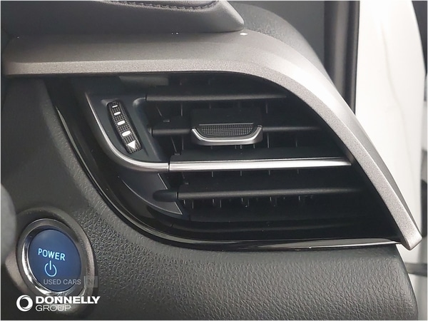 Used Toyota C-HR 2022 for sale - 76850600: Photo 32