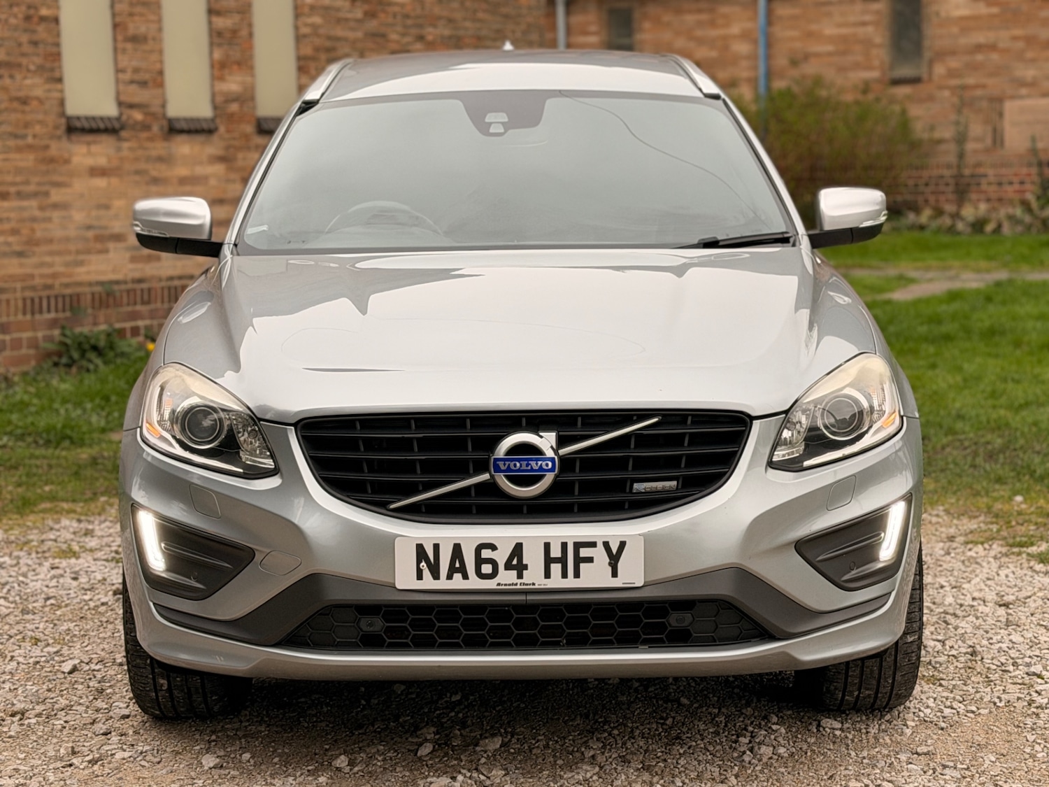 Used Volvo XC60 2014 for sale - 77840050: Photo 2