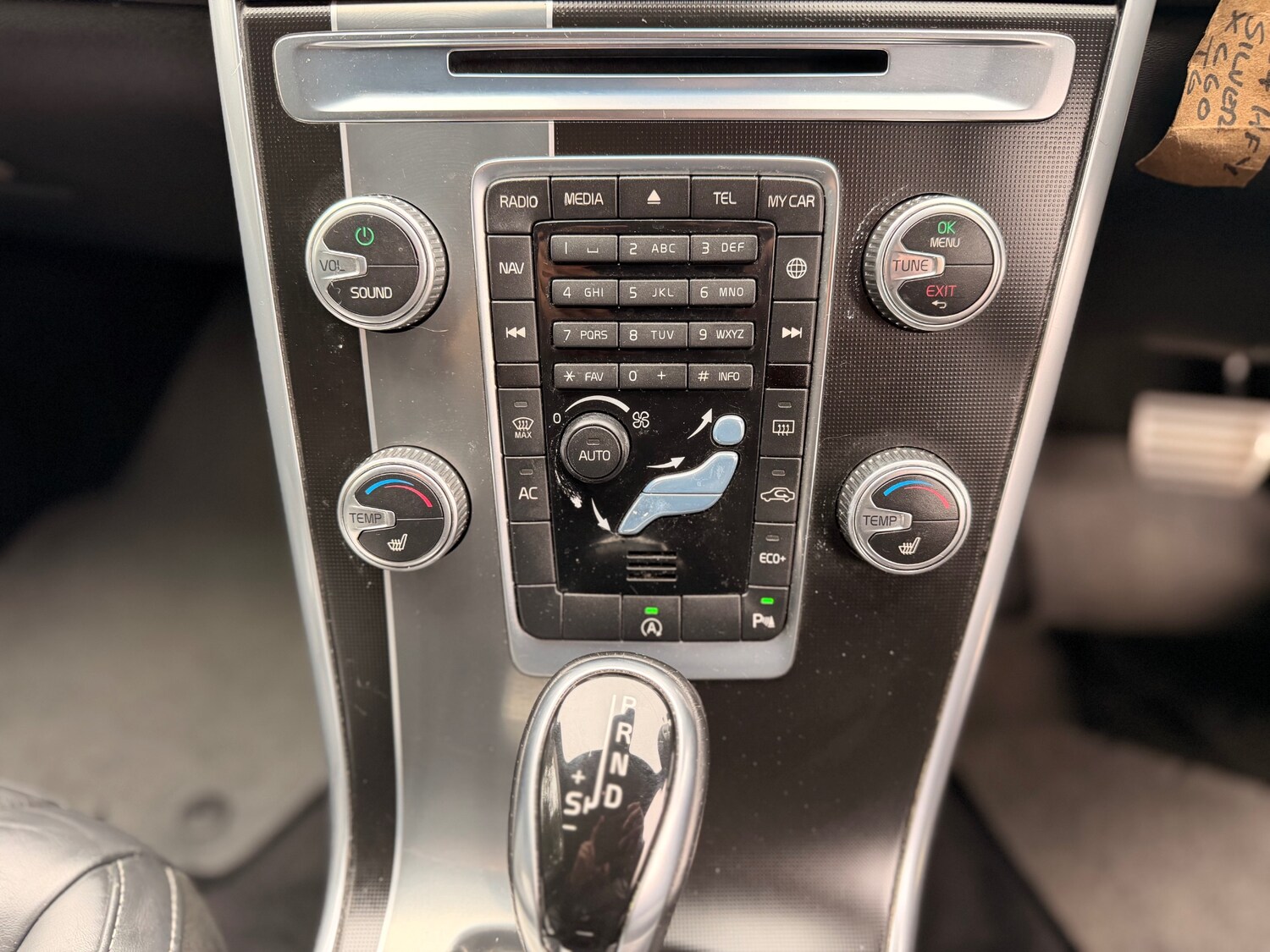 Used Volvo XC60 2014 for sale - 77840050: Photo 23