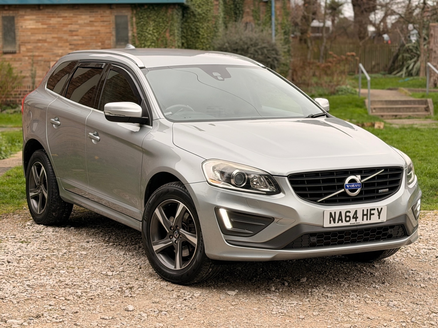 Used Volvo XC60 2014 for sale - 77840050: Photo 3