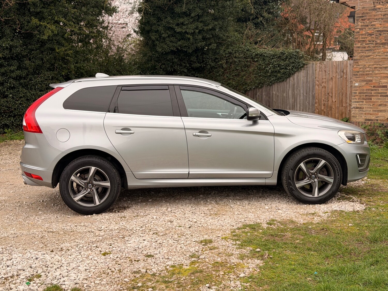 Used Volvo XC60 2014 for sale - 77840050: Photo 7