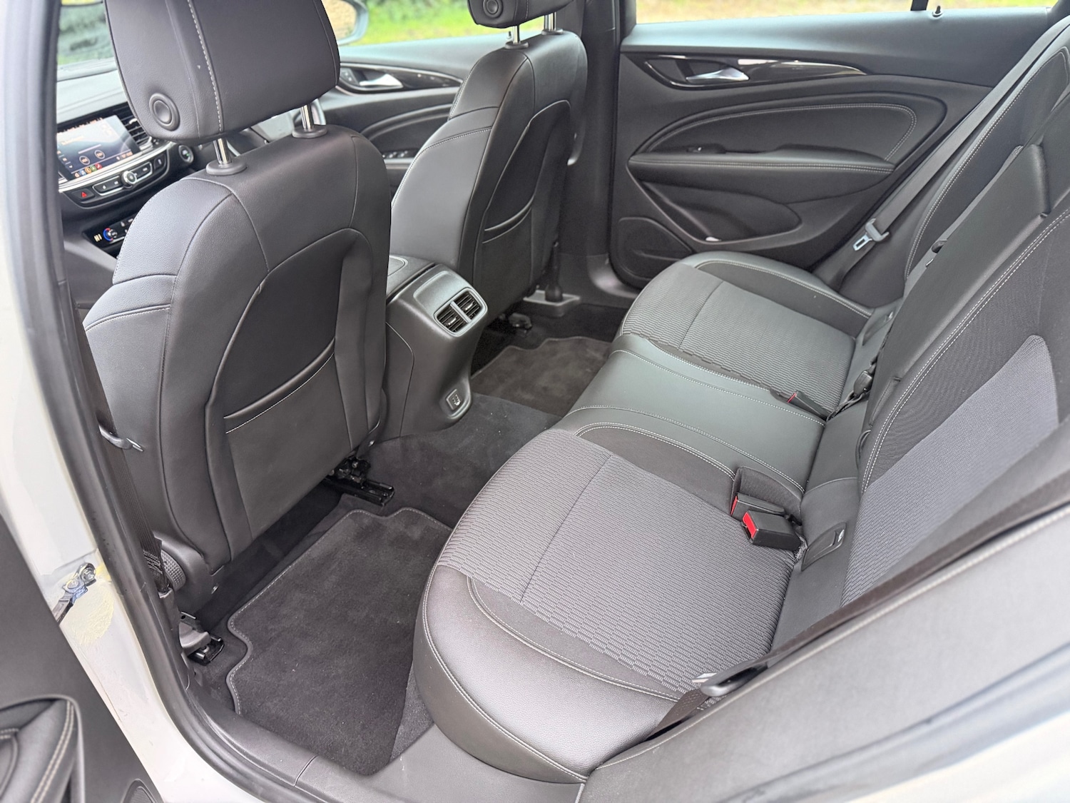 Used Vauxhall Insignia 2018 for sale - 77717847: Photo 40