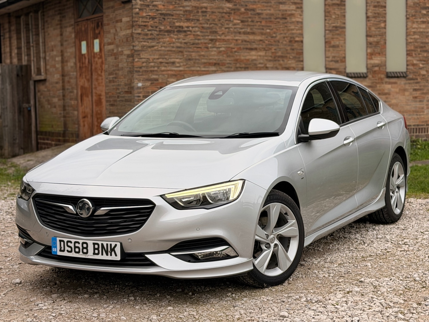 Used Vauxhall Insignia 2018 for sale - 77717847: Photo 5