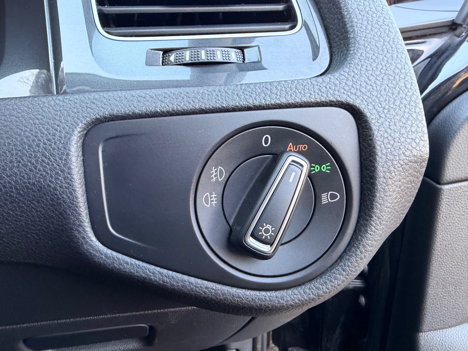 Used Volkswagen Golf 2019 for sale - 76608593: Photo 15