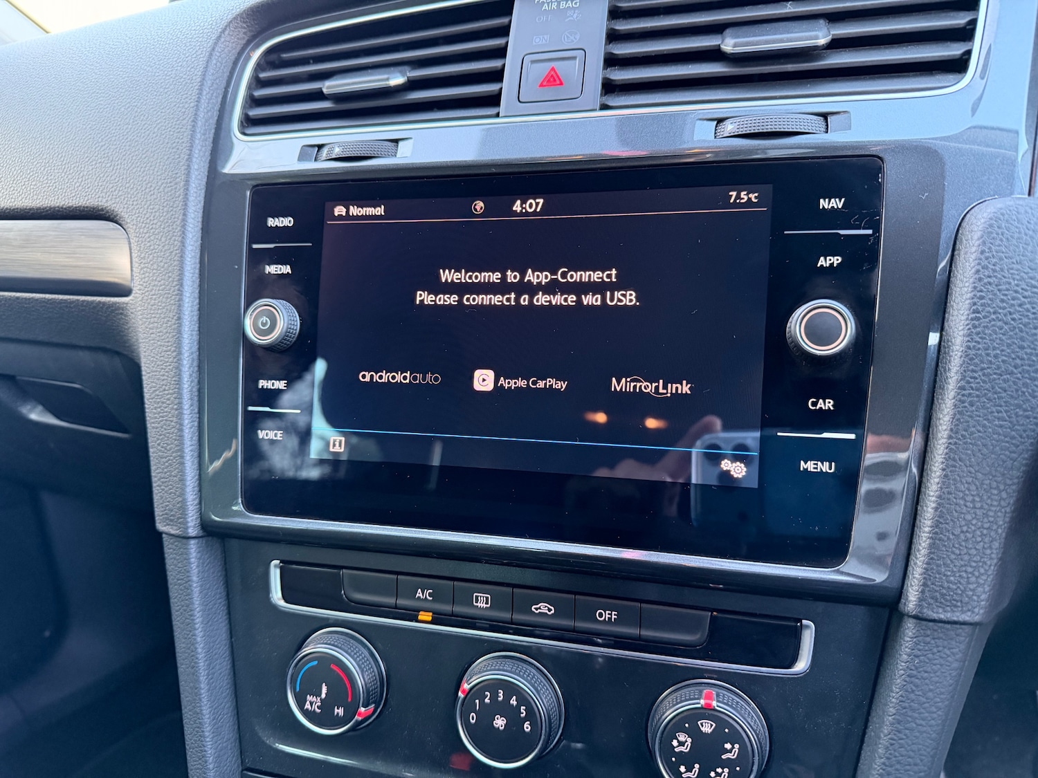 Used Volkswagen Golf 2019 for sale - 76608593: Photo 18