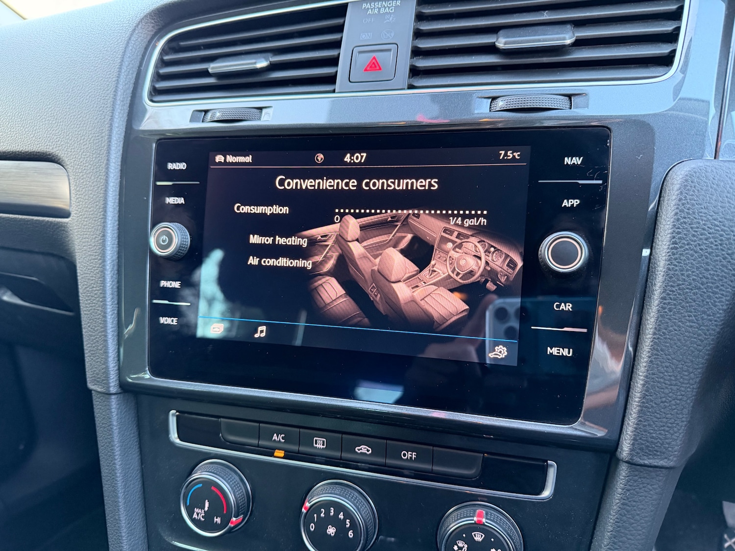 Used Volkswagen Golf 2019 for sale - 76608593: Photo 20