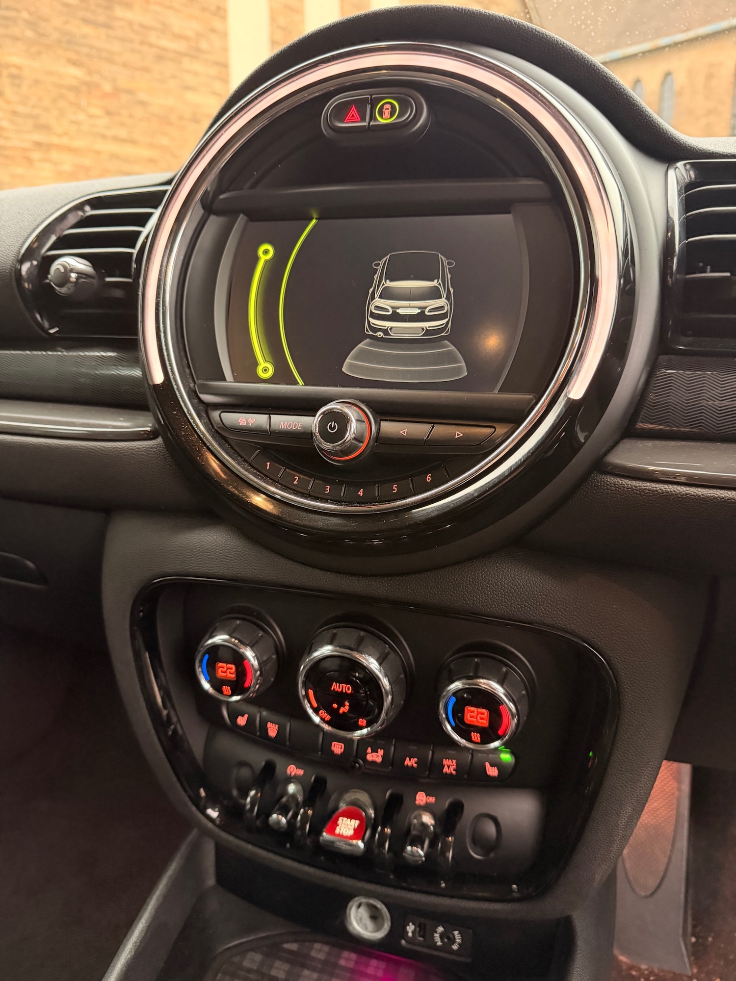 Used MINI Clubman 2017 for sale - 77050299: Photo 14