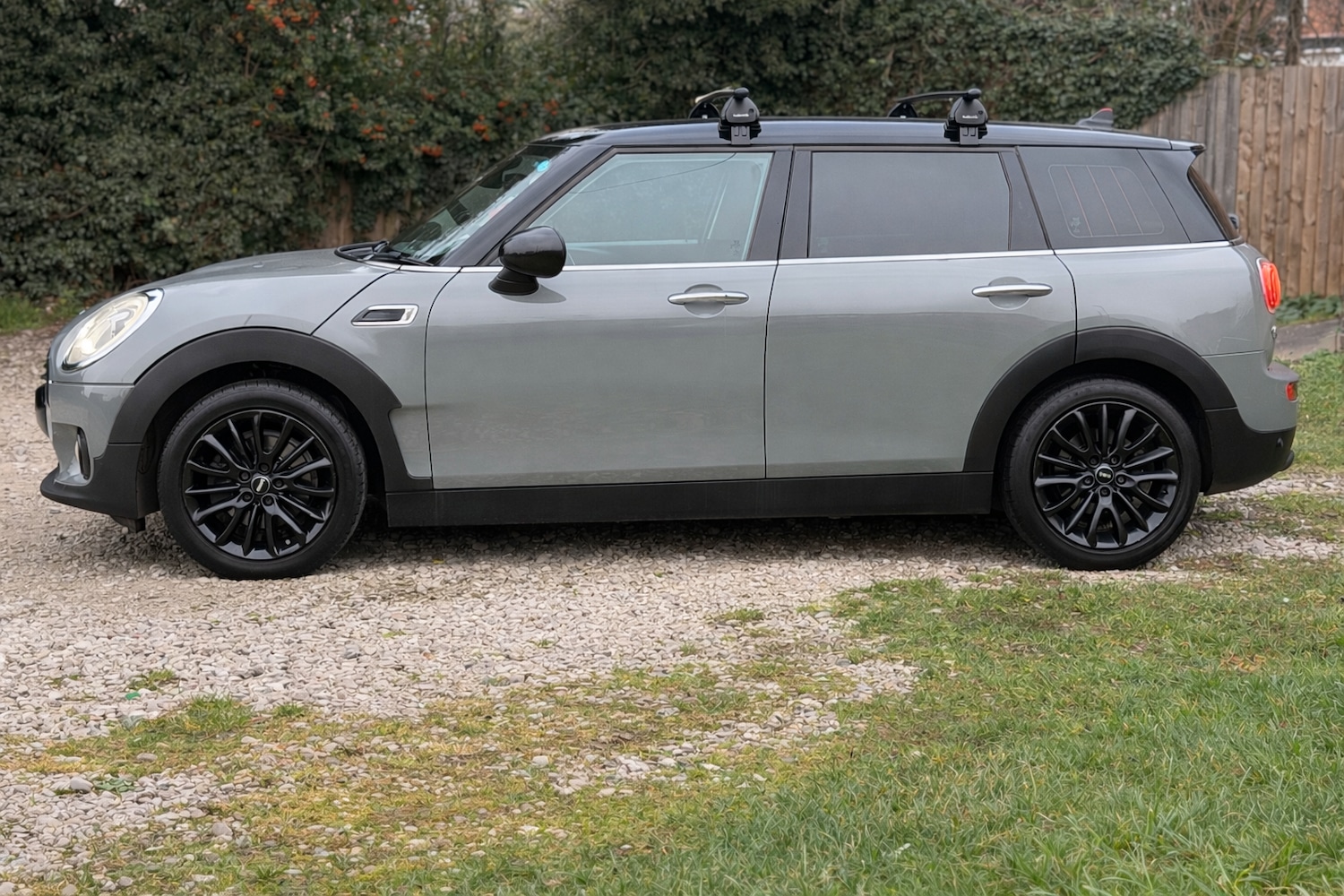 Used MINI Clubman 2017 for sale - 77050299: Photo 2