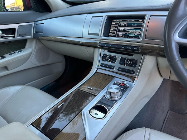 Used Jaguar XF 2013 for sale - 75639784: Photo 26