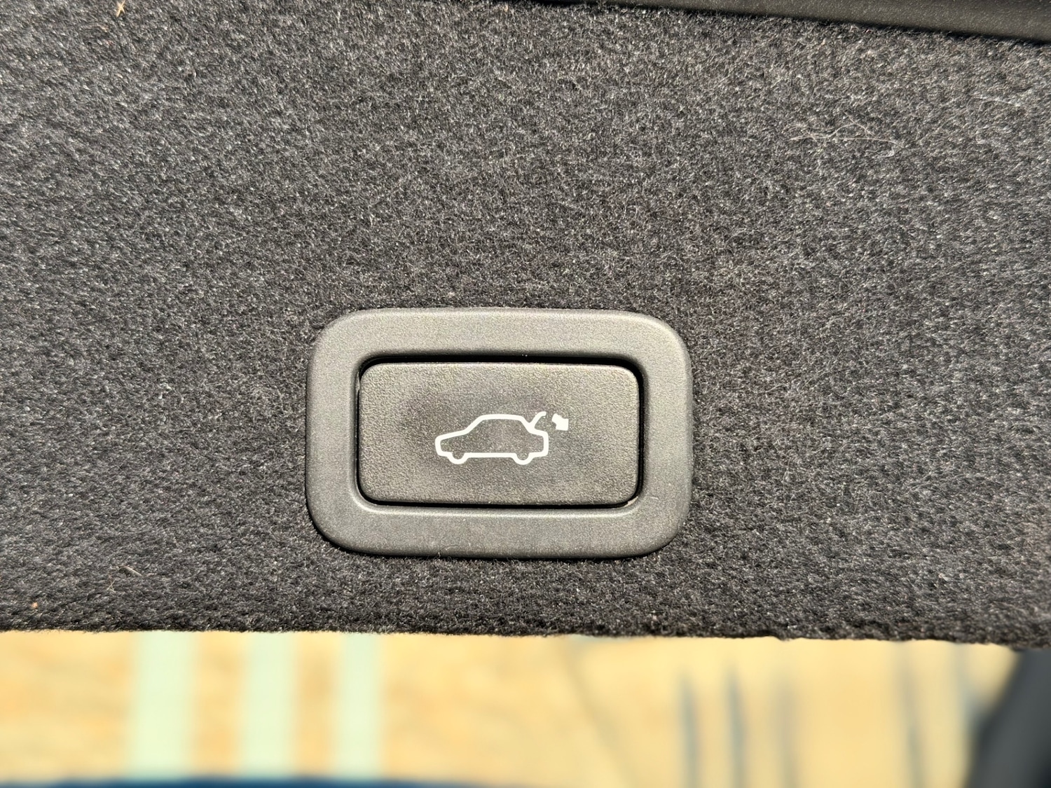 Used Volvo XC60 2017 for sale - 77053017: Photo 12