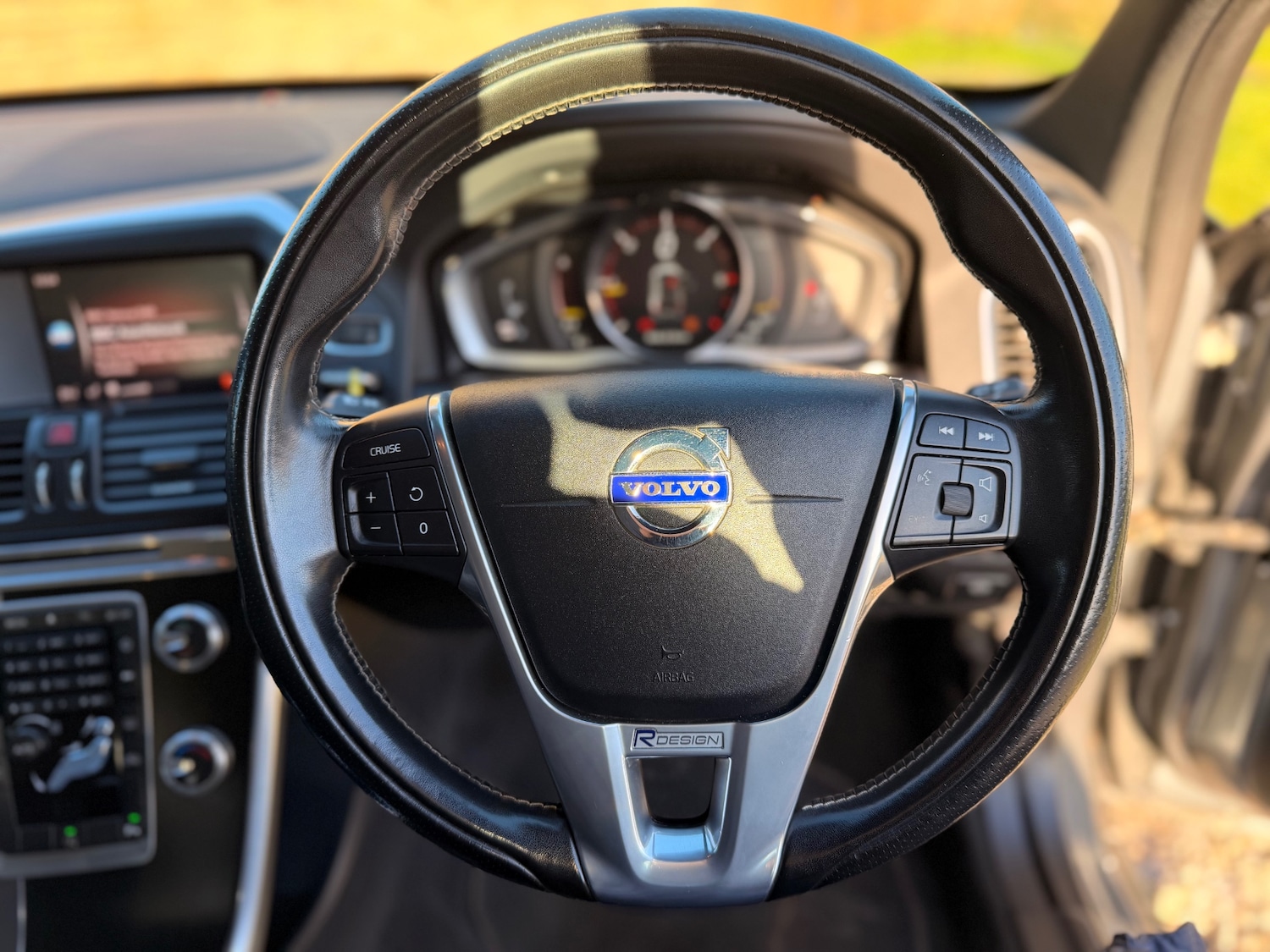 Used Volvo XC60 2017 for sale - 77053017: Photo 15