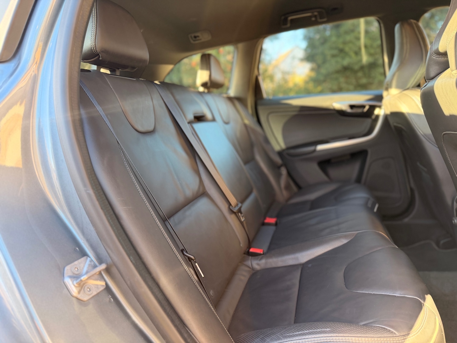 Used Volvo XC60 2017 for sale - 77053017: Photo 32