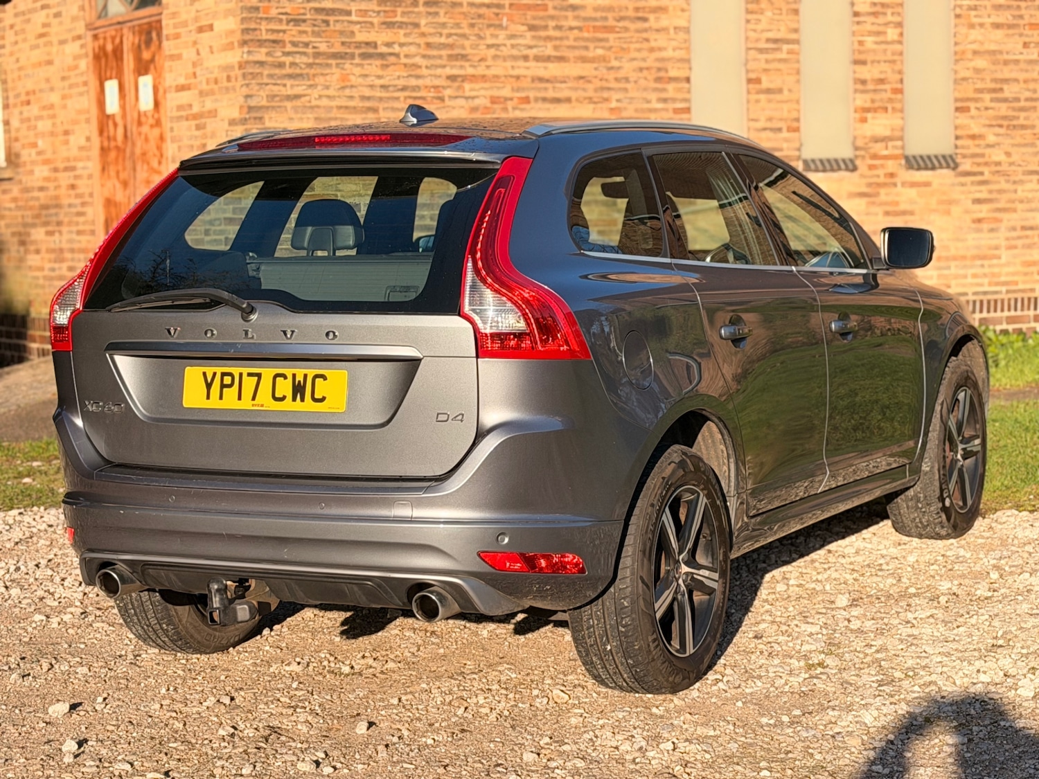 Used Volvo XC60 2017 for sale - 77053017: Photo 6