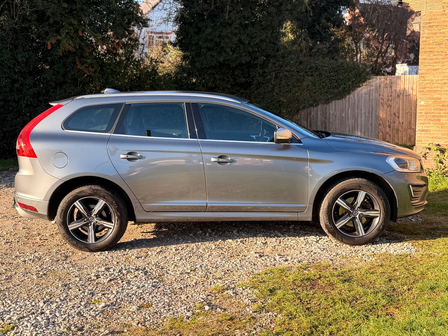 Used Volvo XC60 2017 for sale - 77053017: Photo 9